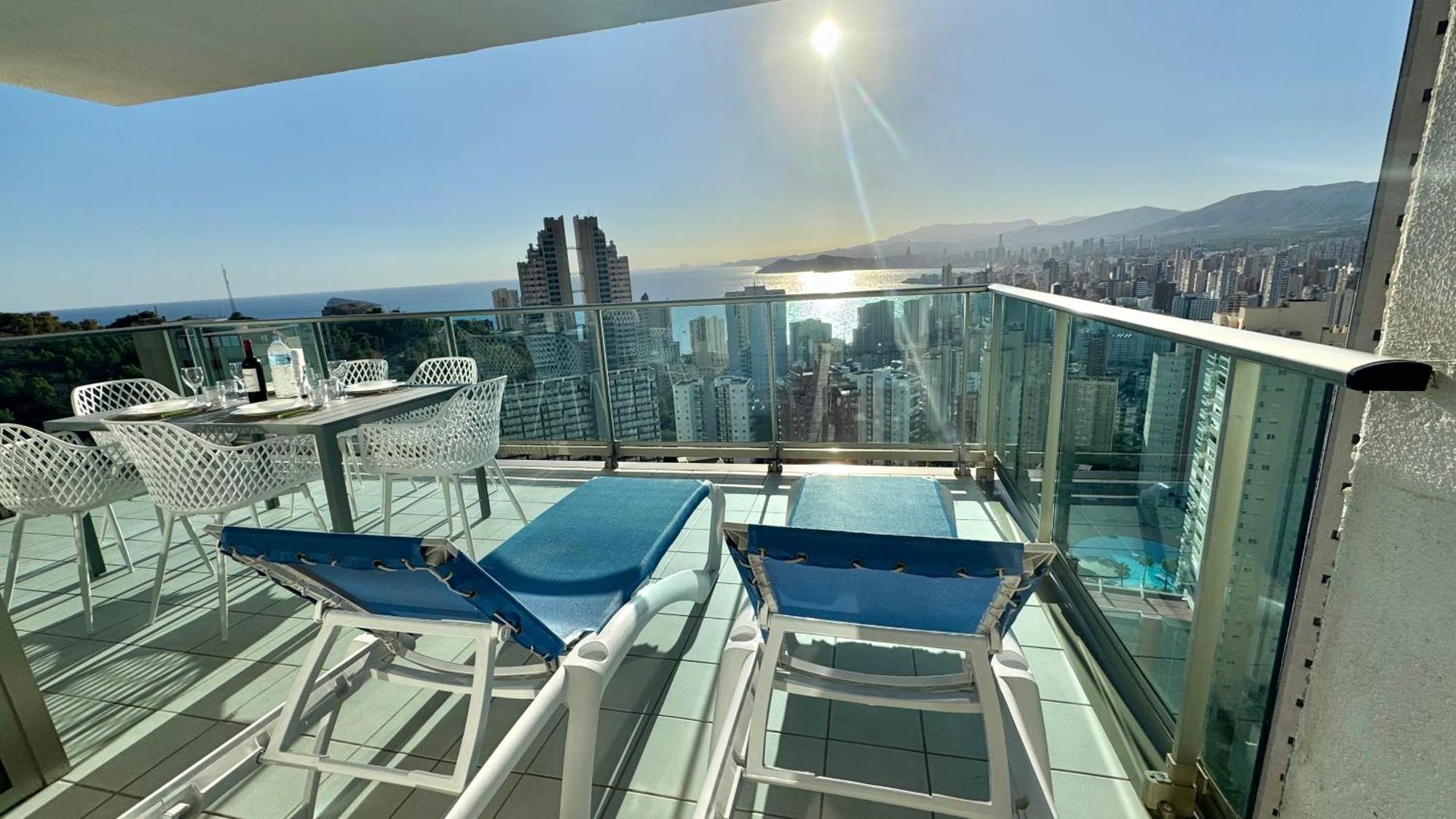 Highrise Apartment With Stunning Views From Private Balcony 85 Benidorm Exteriér fotografie
